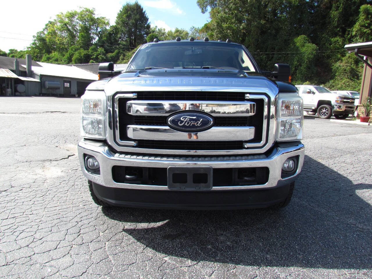 Used 2016 Ford F250 Lariat w/ Lariat Interior Package image 2