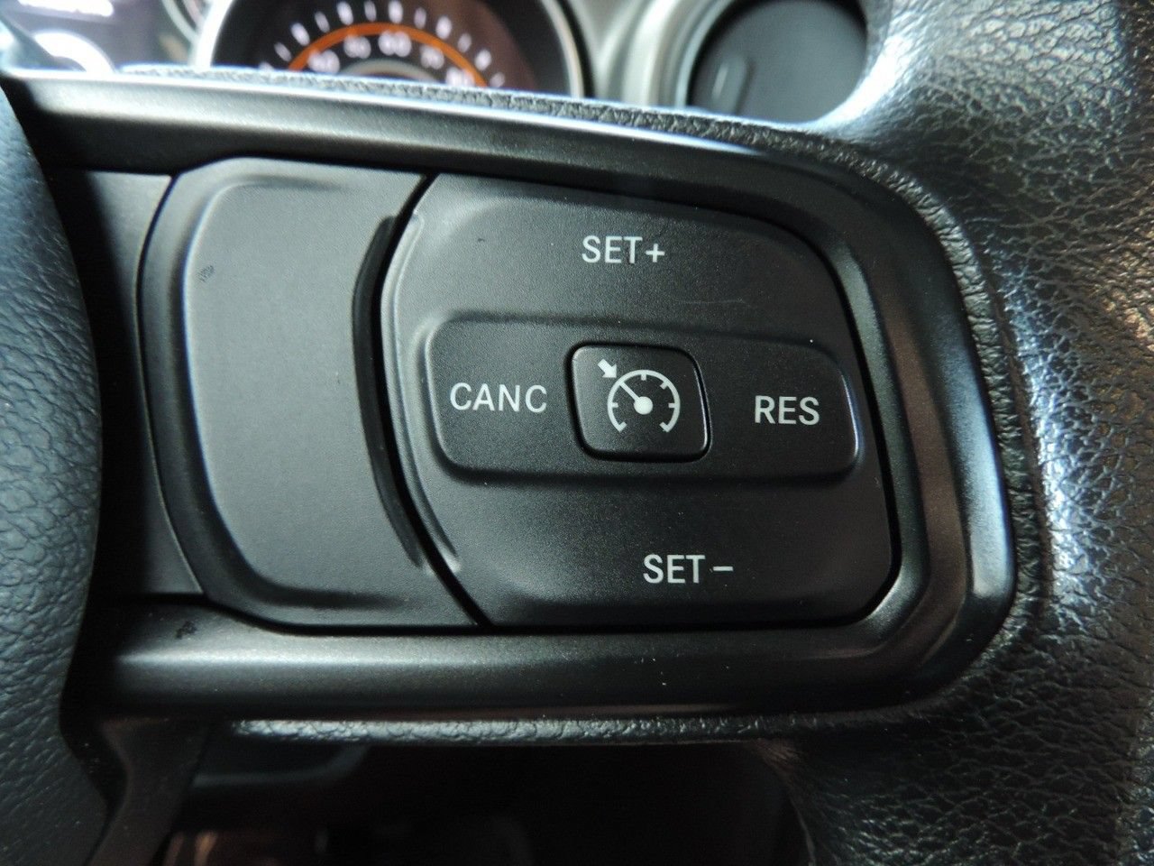Used 2021 Jeep Gladiator Sport w/ Trailer Tow Package AWD/4WD image 29