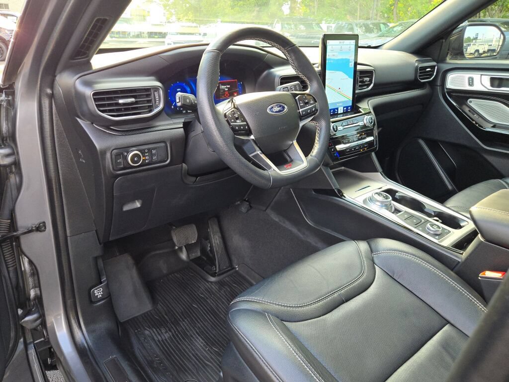 Used 2023 Ford Explorer ST w/ Equipment Group 401A AWD/4WD image 25
