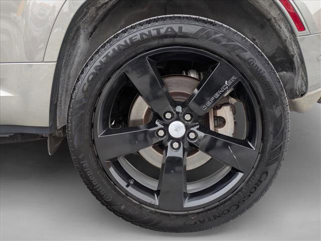 Certified 2022 Land Rover Defender 110 XS Edition image 25