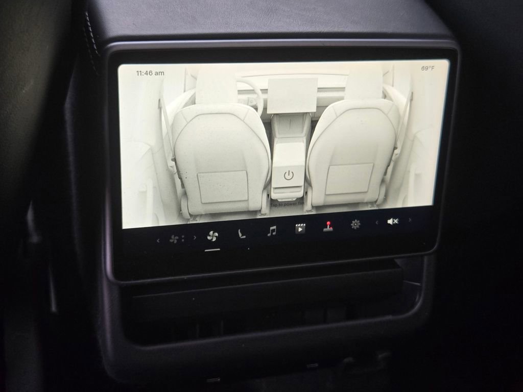 Used 2026 Tesla Model Y Long Range image 13