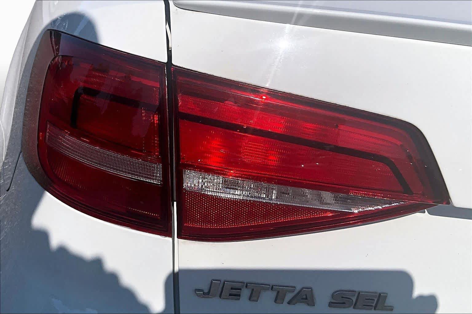 Used 2015 Volkswagen Jetta SEL FWD image 28