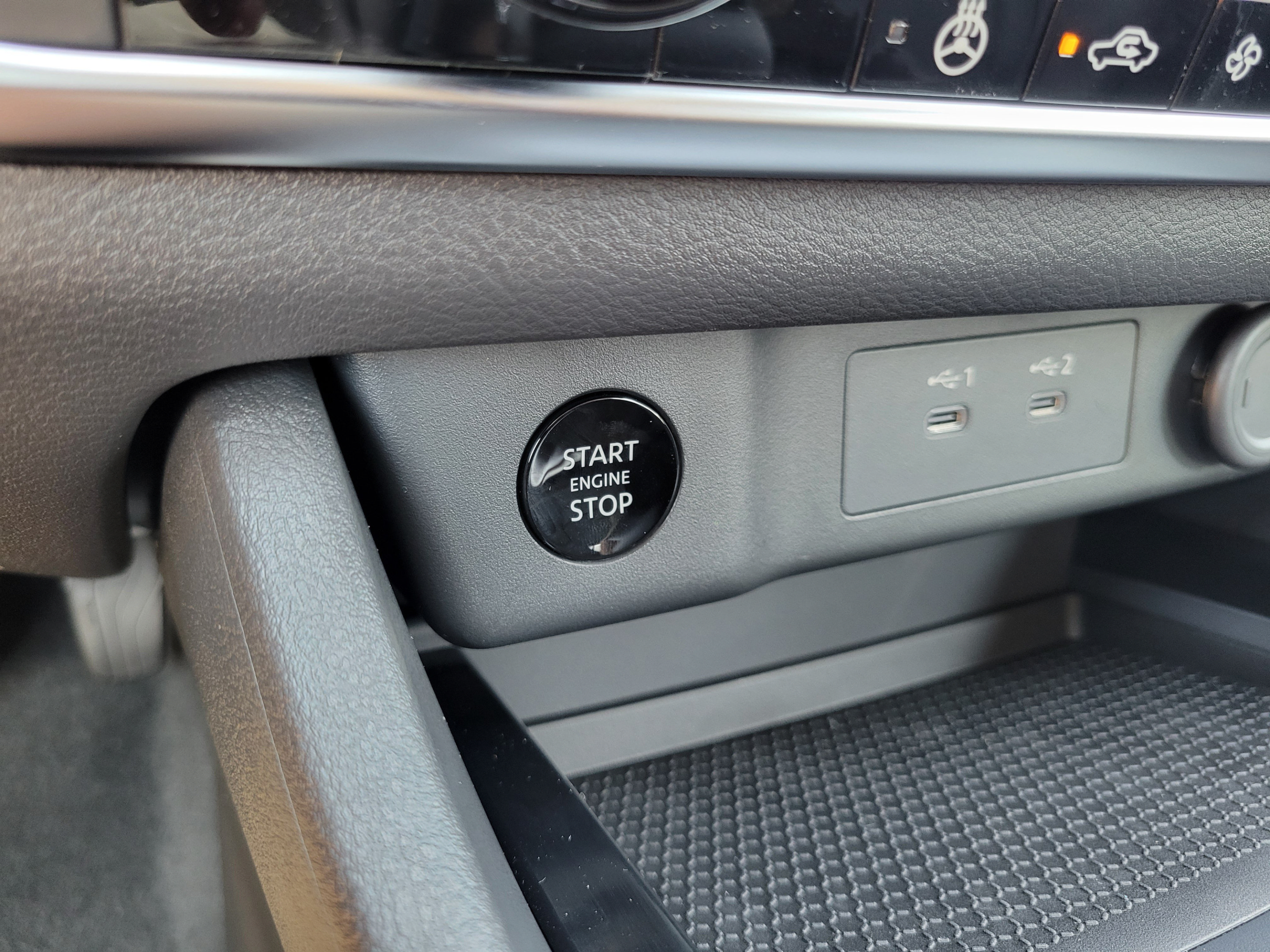 New 2026 Nissan Rogue Dark Armor FWD image 28