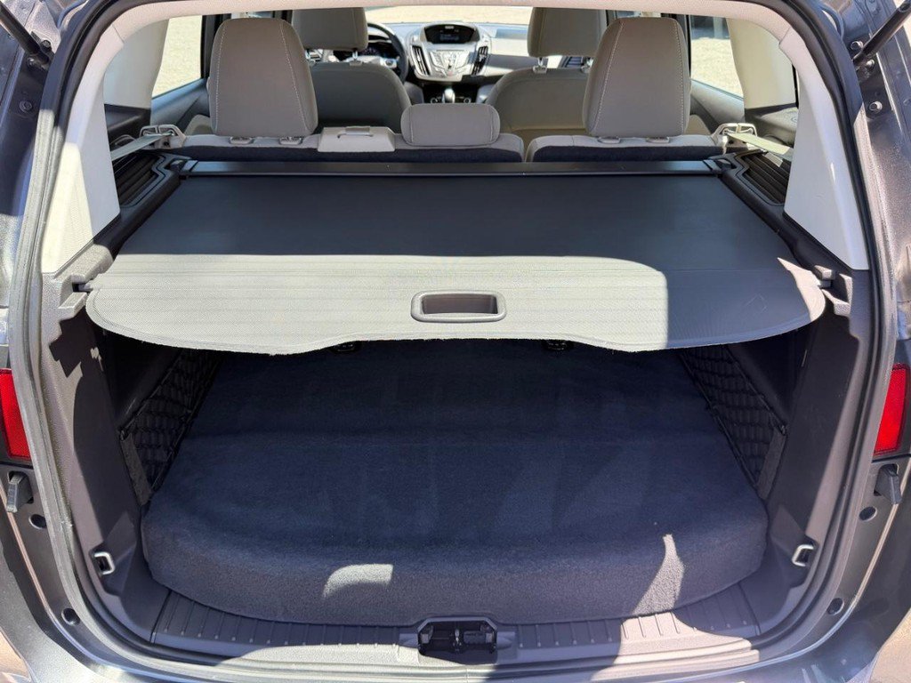 Used 2016 Ford C-MAX SE w/ Interior Protection Package FWD image 40