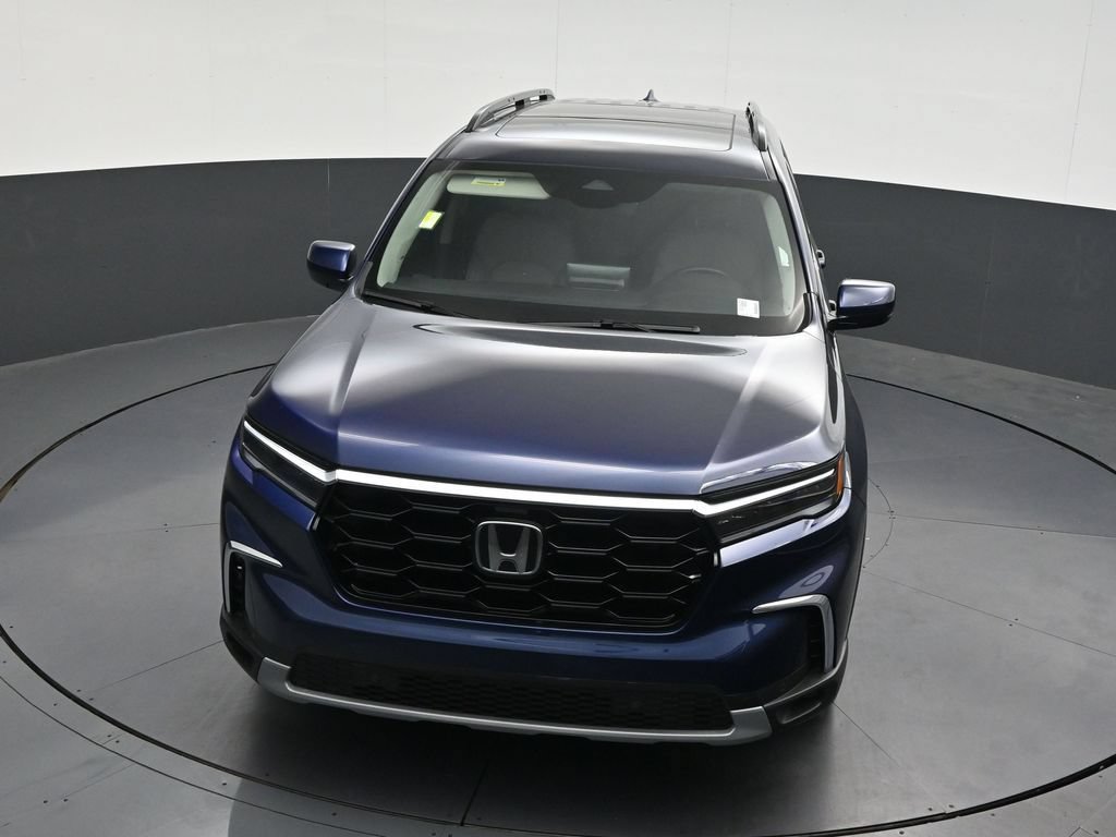 Used 2025 Honda Pilot Touring image 23