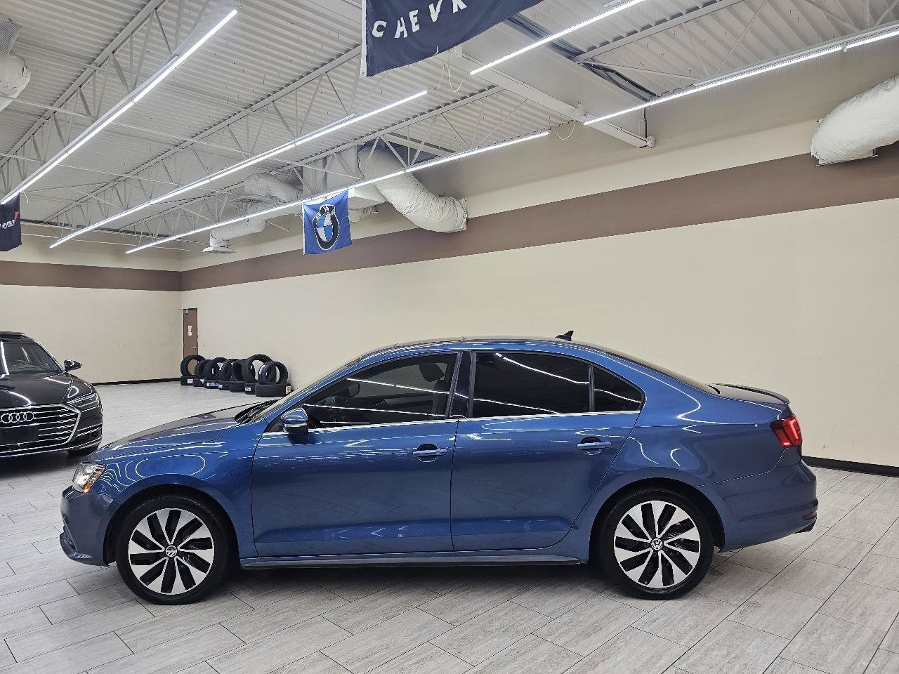 Used 2015 Volkswagen Jetta SEL Premium FWD image 9