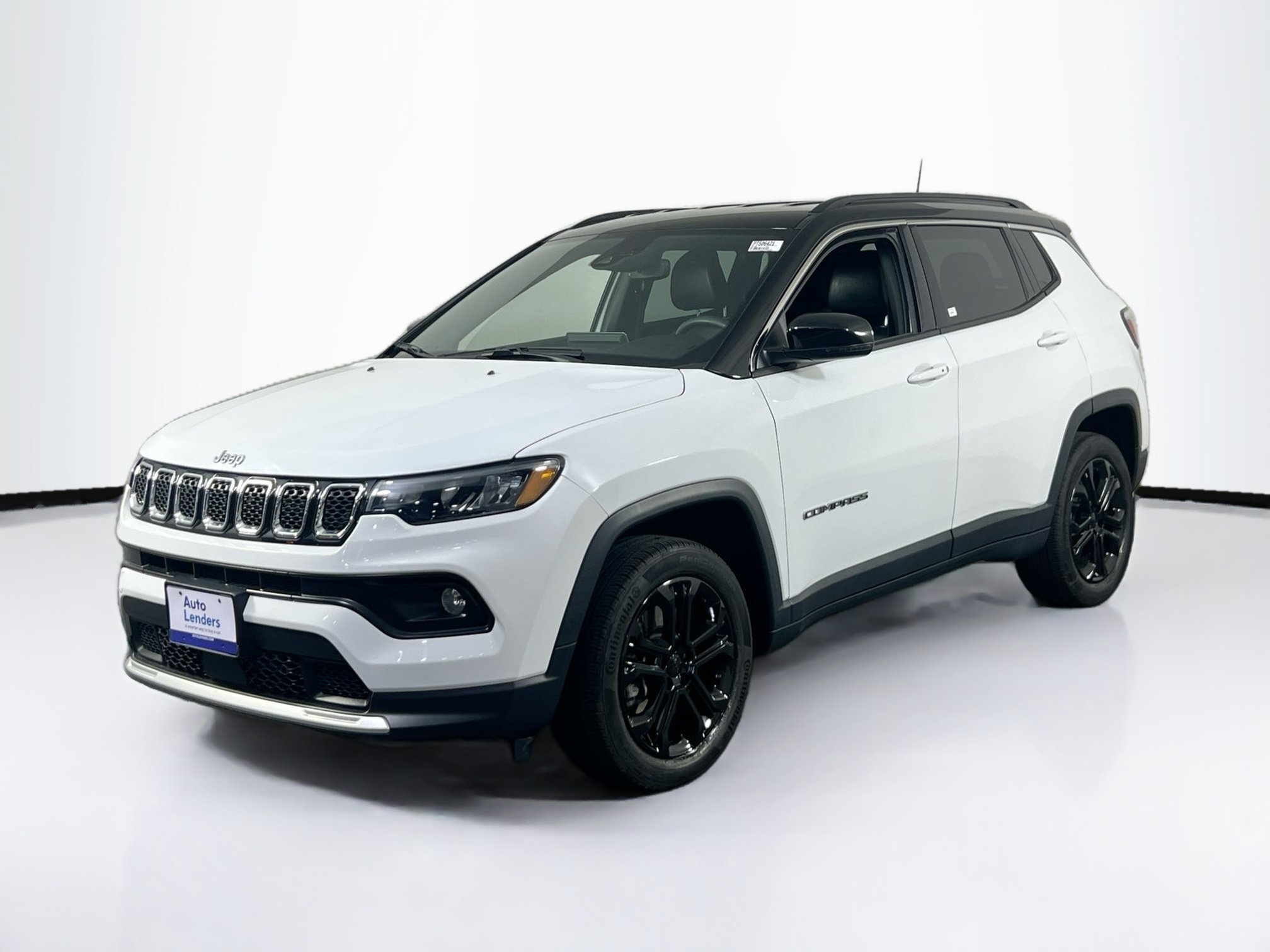 Used 2023 Jeep Compass Limited AWD/4WD image 1