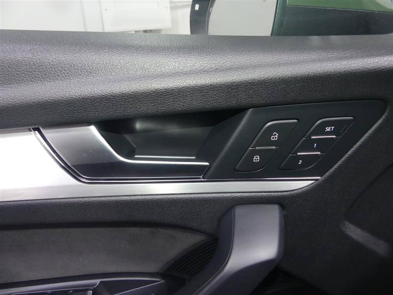 Used 2021 Audi Q5 e Premium Plus w/ Premium Plus Package AWD/4WD image 20