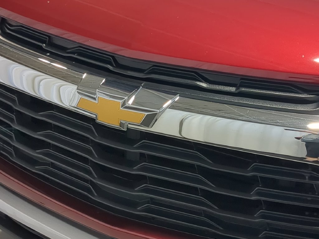 Used 2025 Chevrolet TrailBlazer LT w/ Convenience Package AWD/4WD image 12