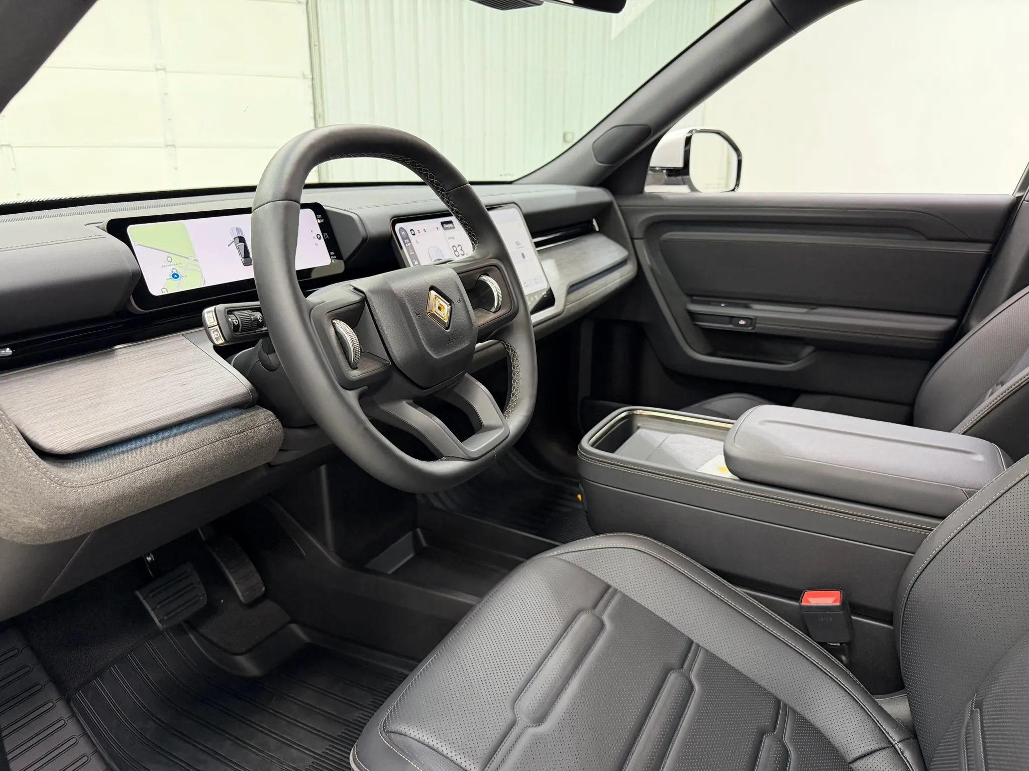Used 2027 Rivian R2 Performance AWD/4WD image 12