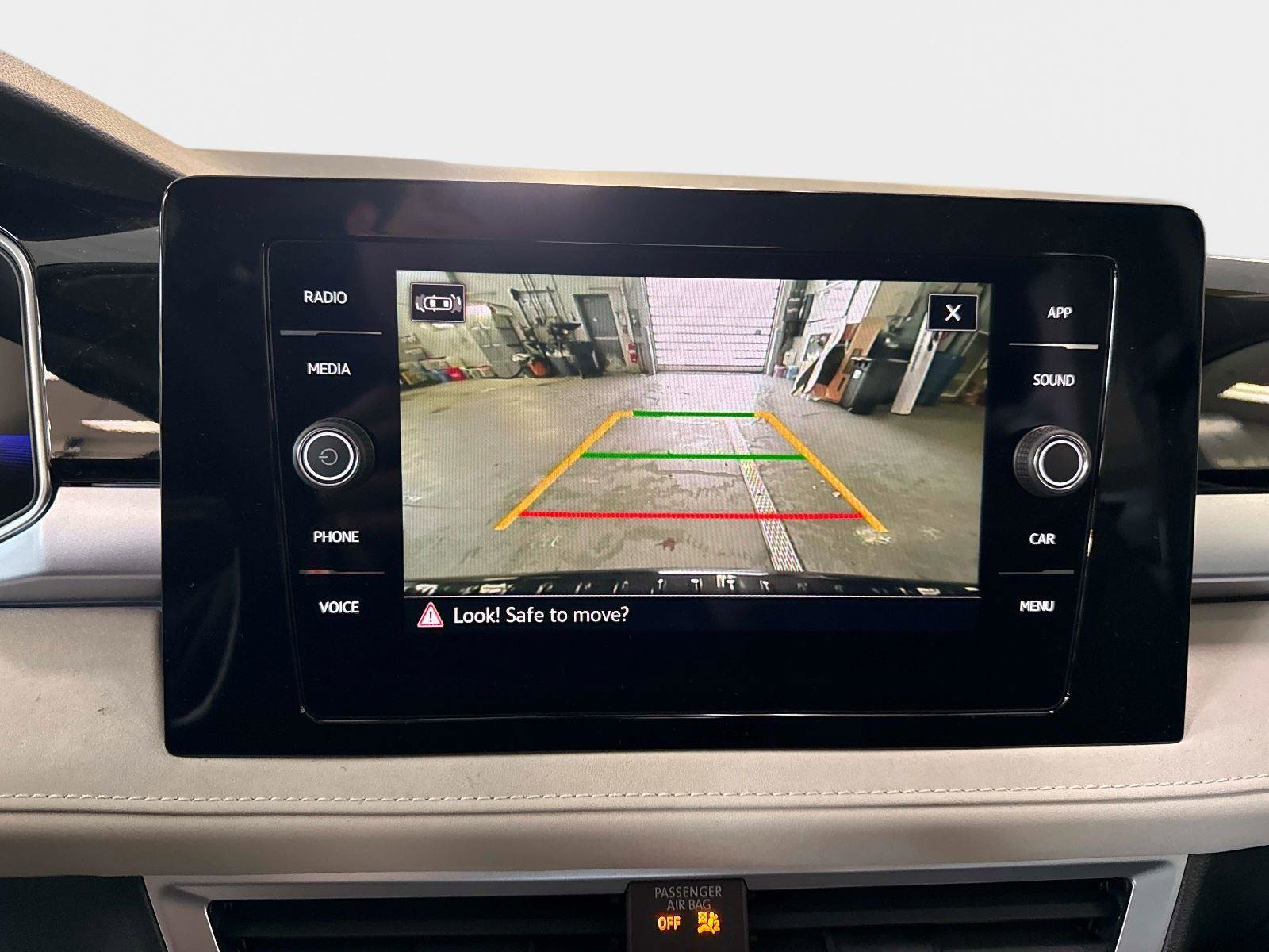 New 2026 Volkswagen Taos SE image 24