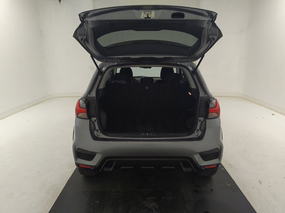 Used 2020 Mitsubishi Outlander Sport SE AWD/4WD image 29