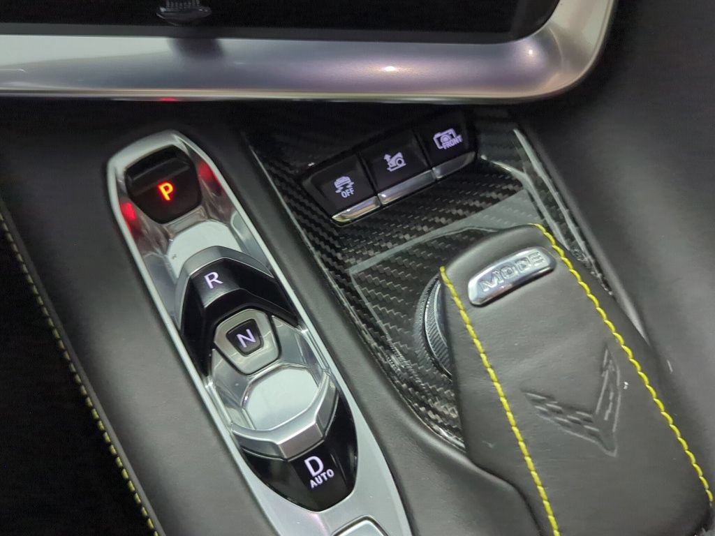 Used 2021 Chevrolet Corvette Stingray Premium Conv w/ Z51 Performance Package RWD image 17