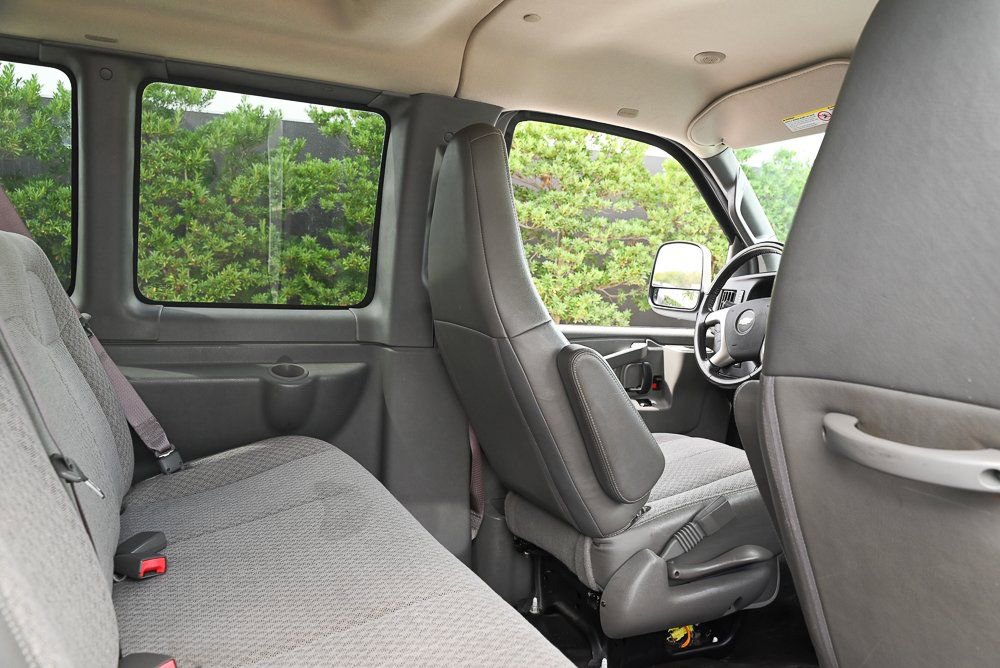 Used 2017 Chevrolet Express 2500 LS RWD image 17