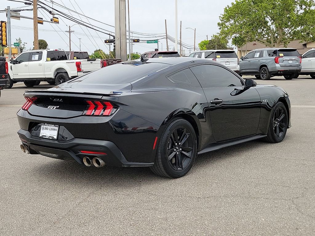 Used 2024 Ford Mustang GT RWD image 11