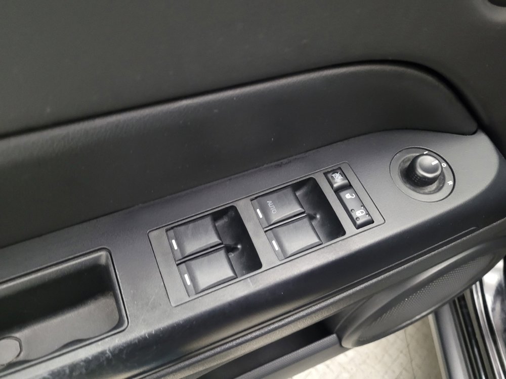 Used 2016 Jeep Compass 75th Anniversary w/ Power Value Group AWD/4WD image 27