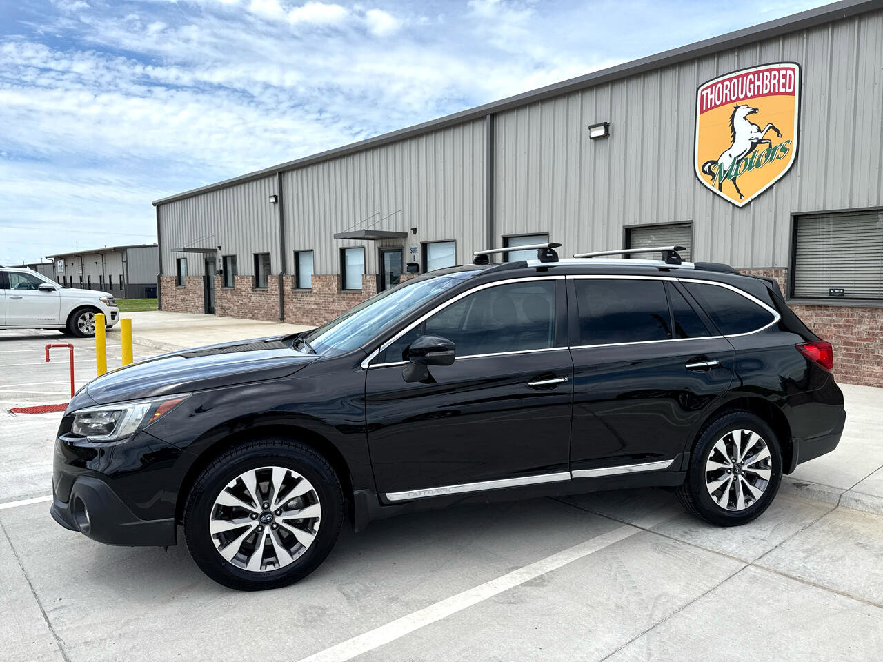 Used 2018 Subaru Outback 2.5i Touring image 15