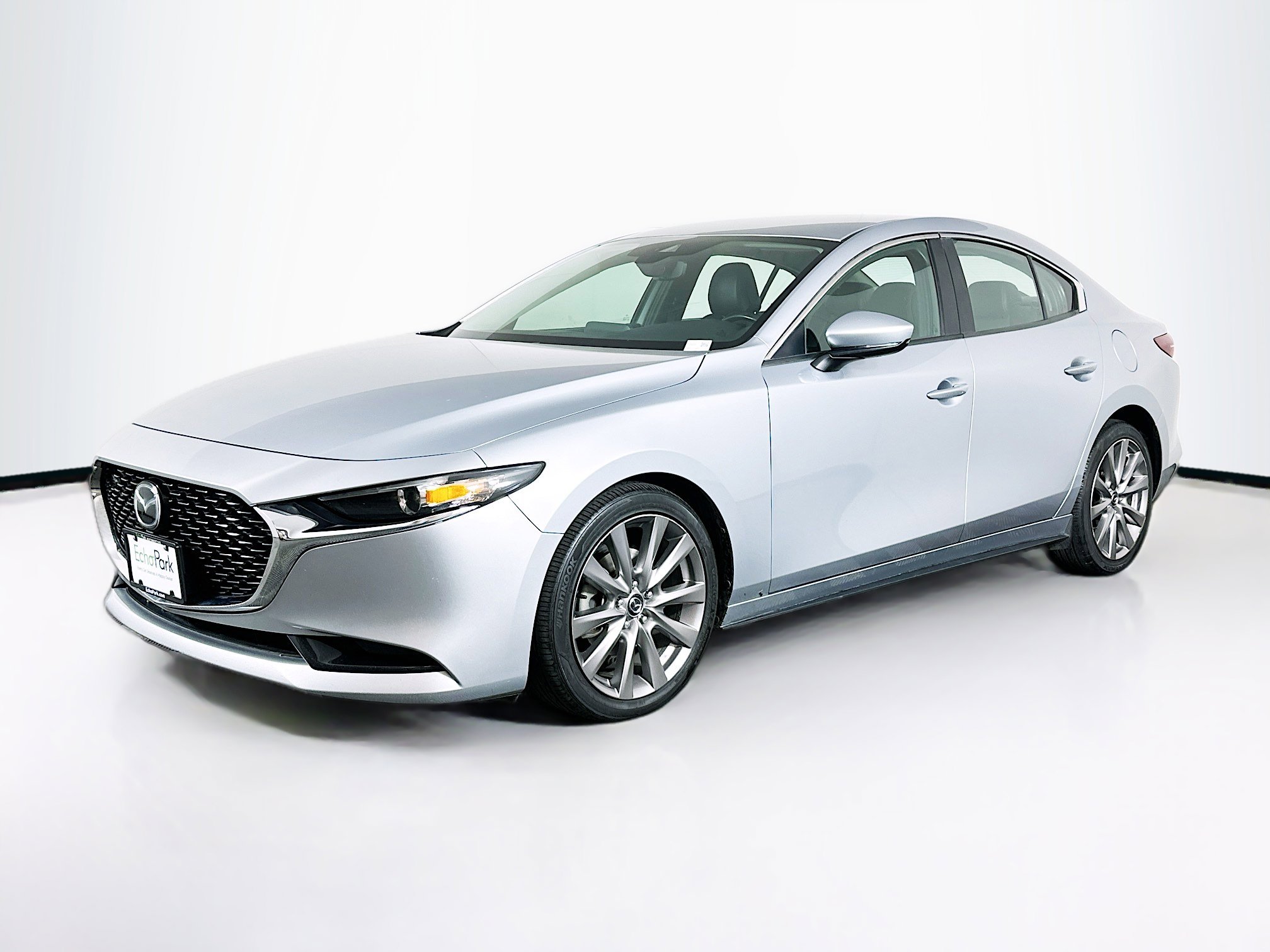 Used 2020 MAZDA MAZDA3 AWD Sedan w/ Preferred Package image 3
