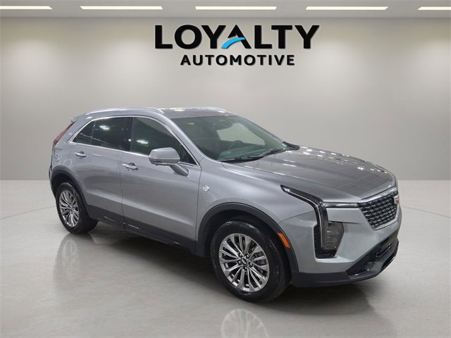 Used 2025 Cadillac XT4 Premium Luxury image 7