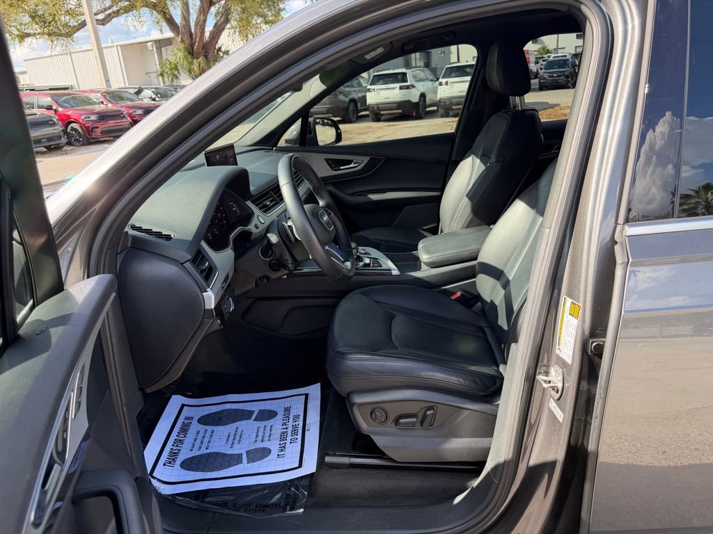 Used 2019 Audi Q7 2.0T Premium Plus w/ Premium Plus Package AWD/4WD image 16