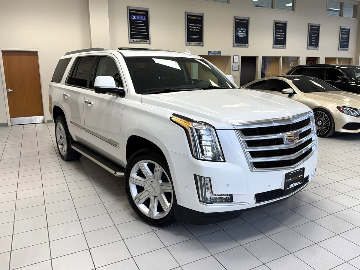 Used 2017 Cadillac Escalade Premium Luxury AWD/4WD image 65