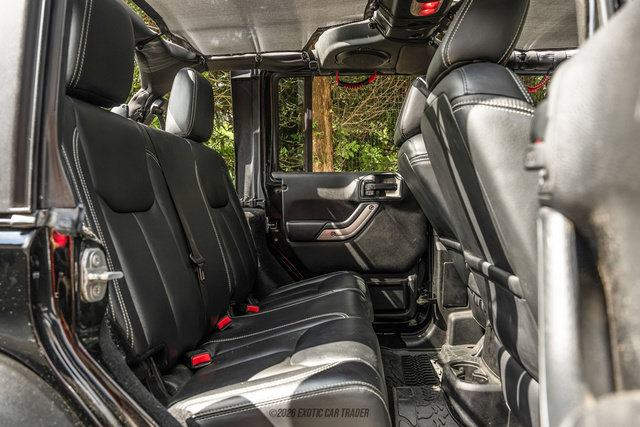 Used 2014 Jeep Wrangler Unlimited Rubicon AWD/4WD image 60