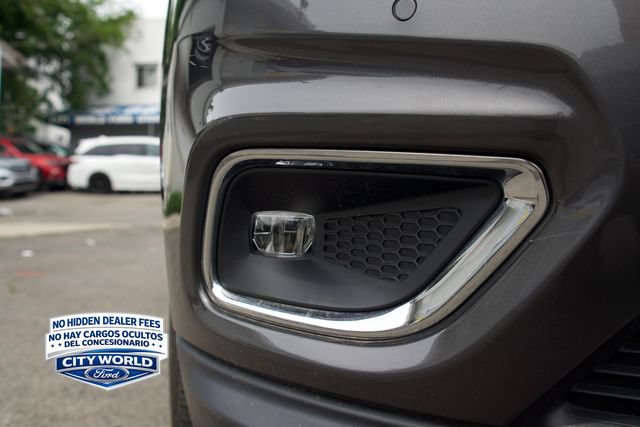 Used 2022 Jeep Cherokee Limited AWD/4WD image 7