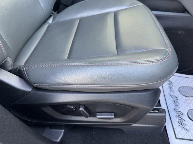 Certified 2025 Ford Explorer Active w/ Active Comfort Package image 14