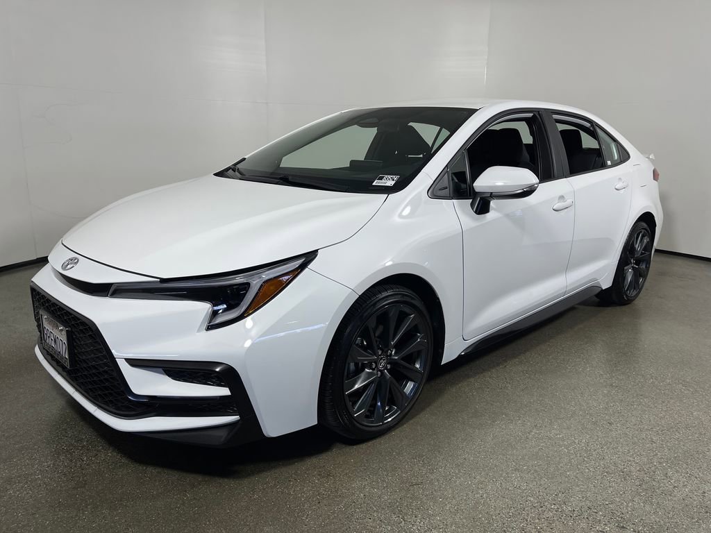 Certified 2025 Toyota Corolla SE w/ Convenience Package image 7