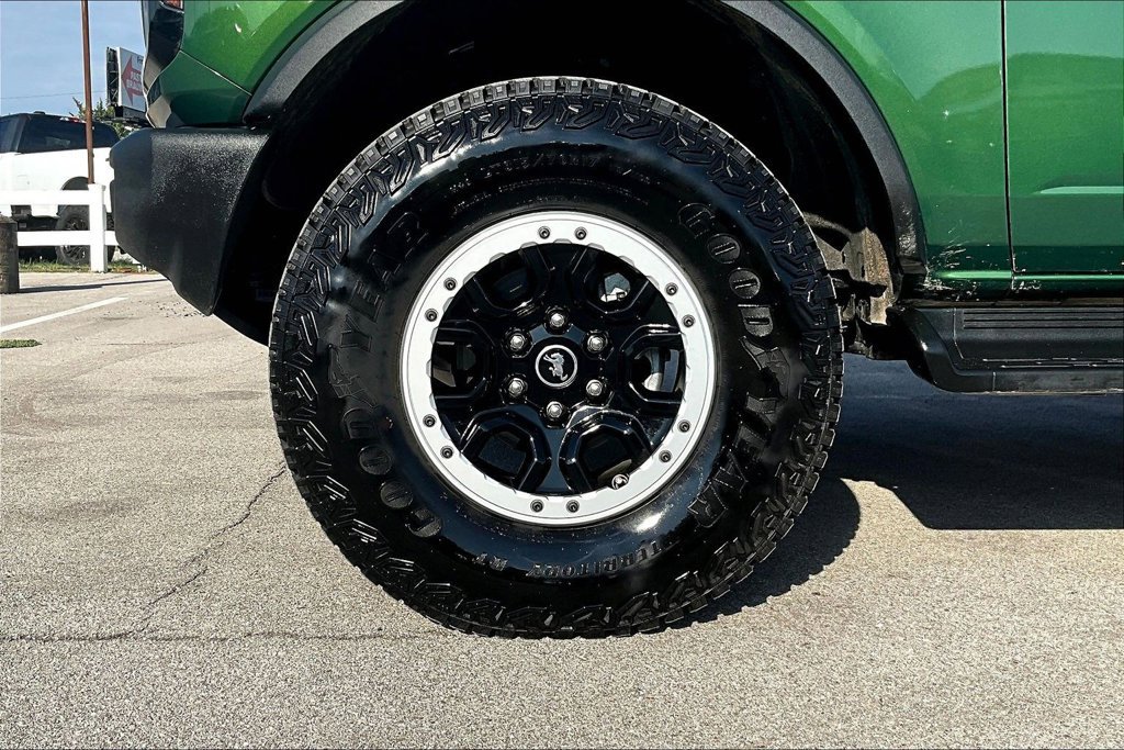 Used 2025 Ford Bronco Outer Banks w/ Sasquatch Package AWD/4WD image 8