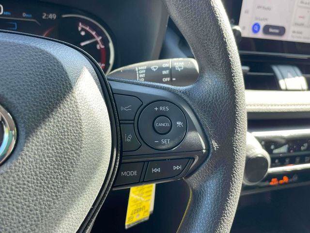 Certified 2025 Toyota RAV4 LE AWD/4WD image 22