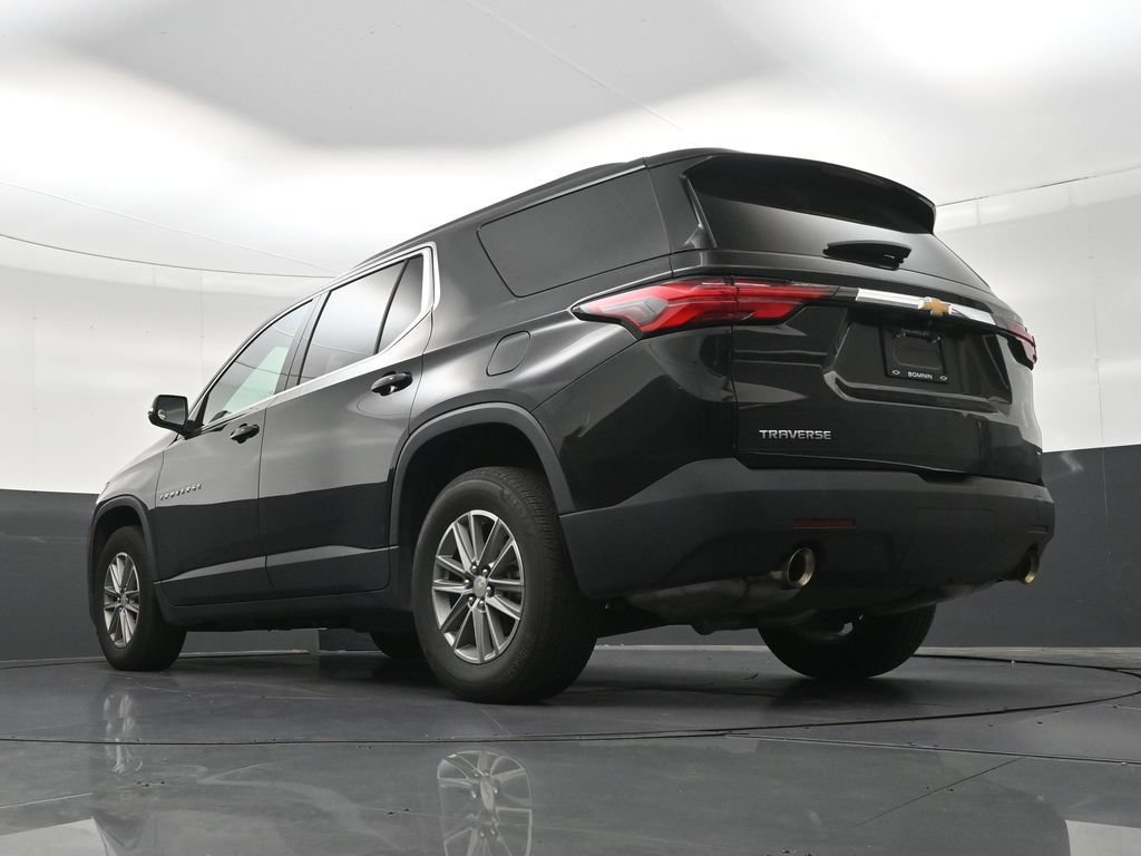 Used 2023 Chevrolet Traverse LT FWD image 26