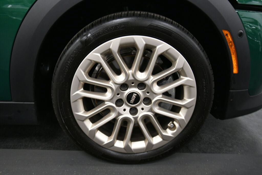 Used 2025 MINI Cooper S FWD image 30