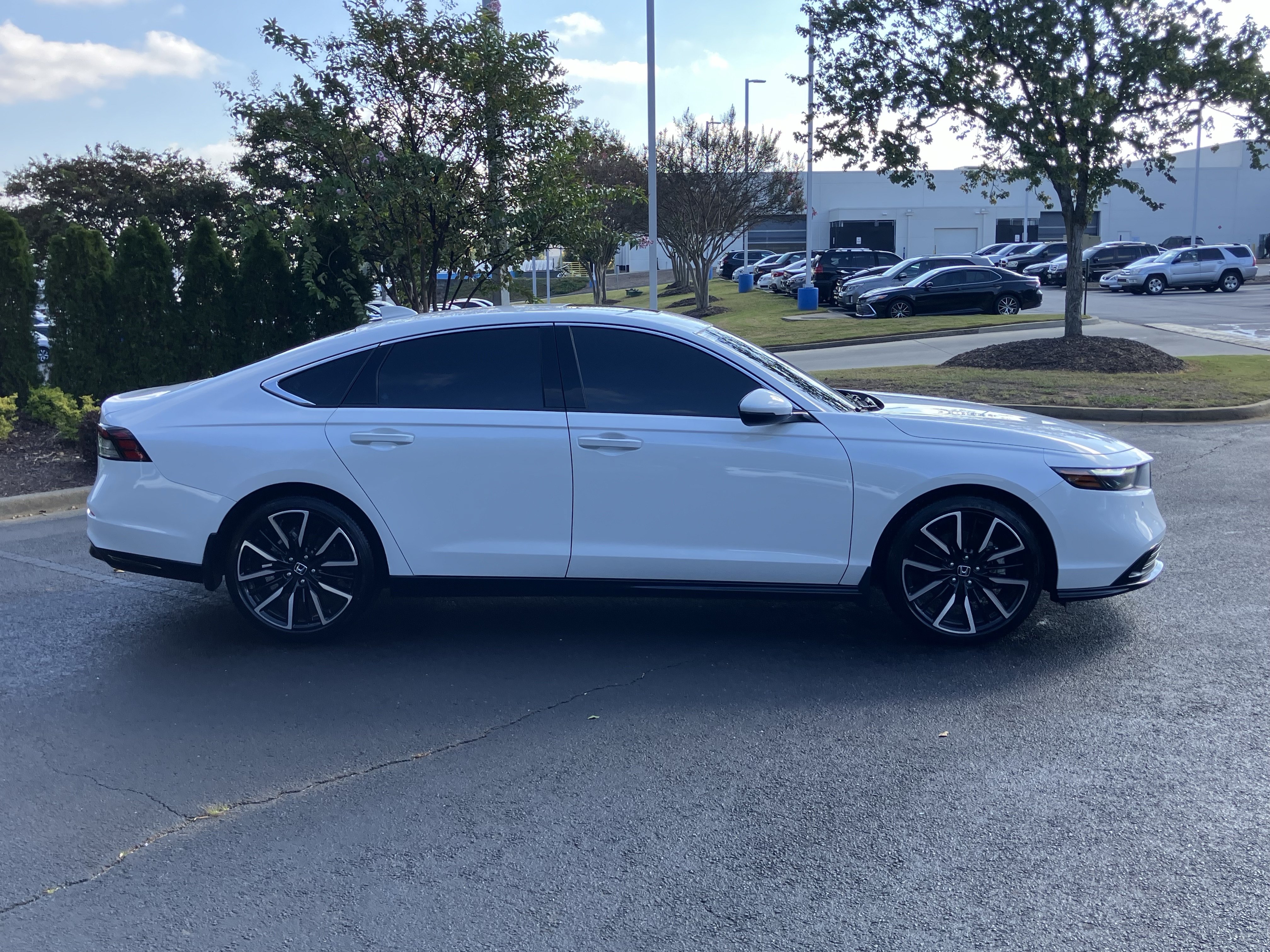 Used 2025 Honda Accord Touring image 11