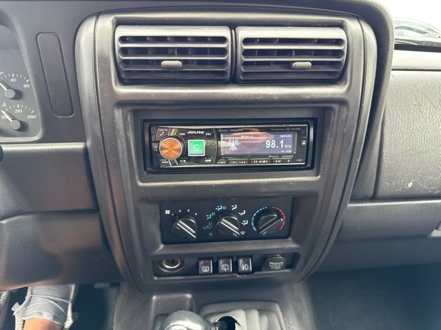 Used 1999 Jeep Cherokee Sport AWD/4WD image 28