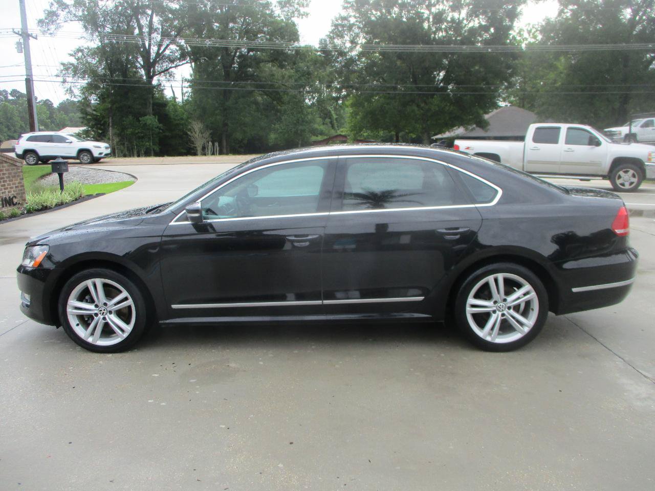 Used 2014 Volkswagen Passat TDI SEL Premium FWD image 7