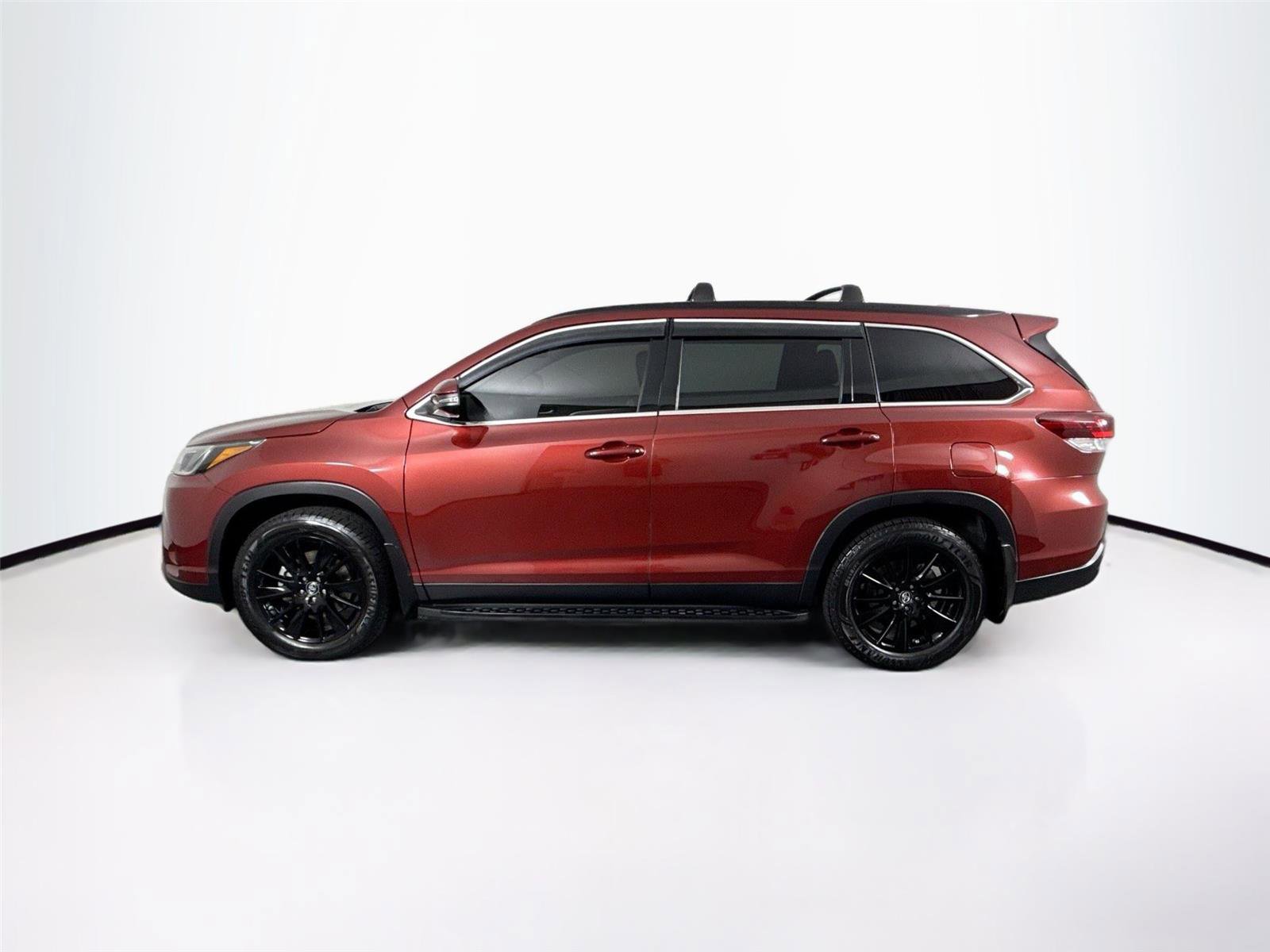 Used 2019 Toyota Highlander SE AWD/4WD image 13