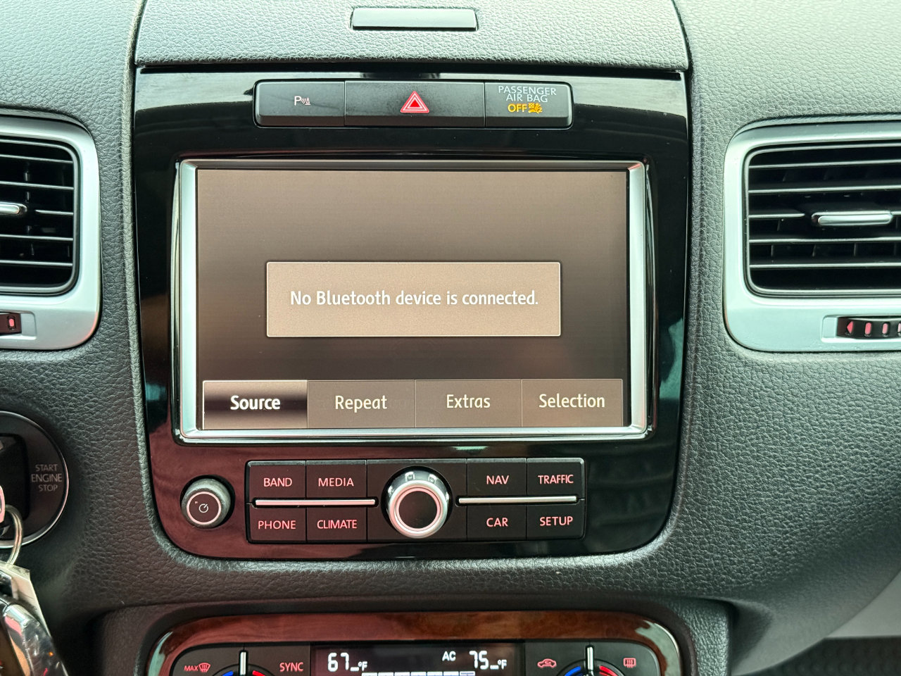 Used 2012 Volkswagen Touareg VR6 image 57