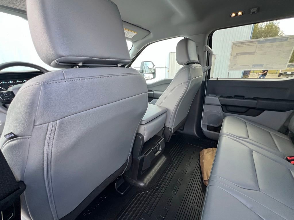 New 2026 Ford F450 XL w/ XL Chrome Package image 16