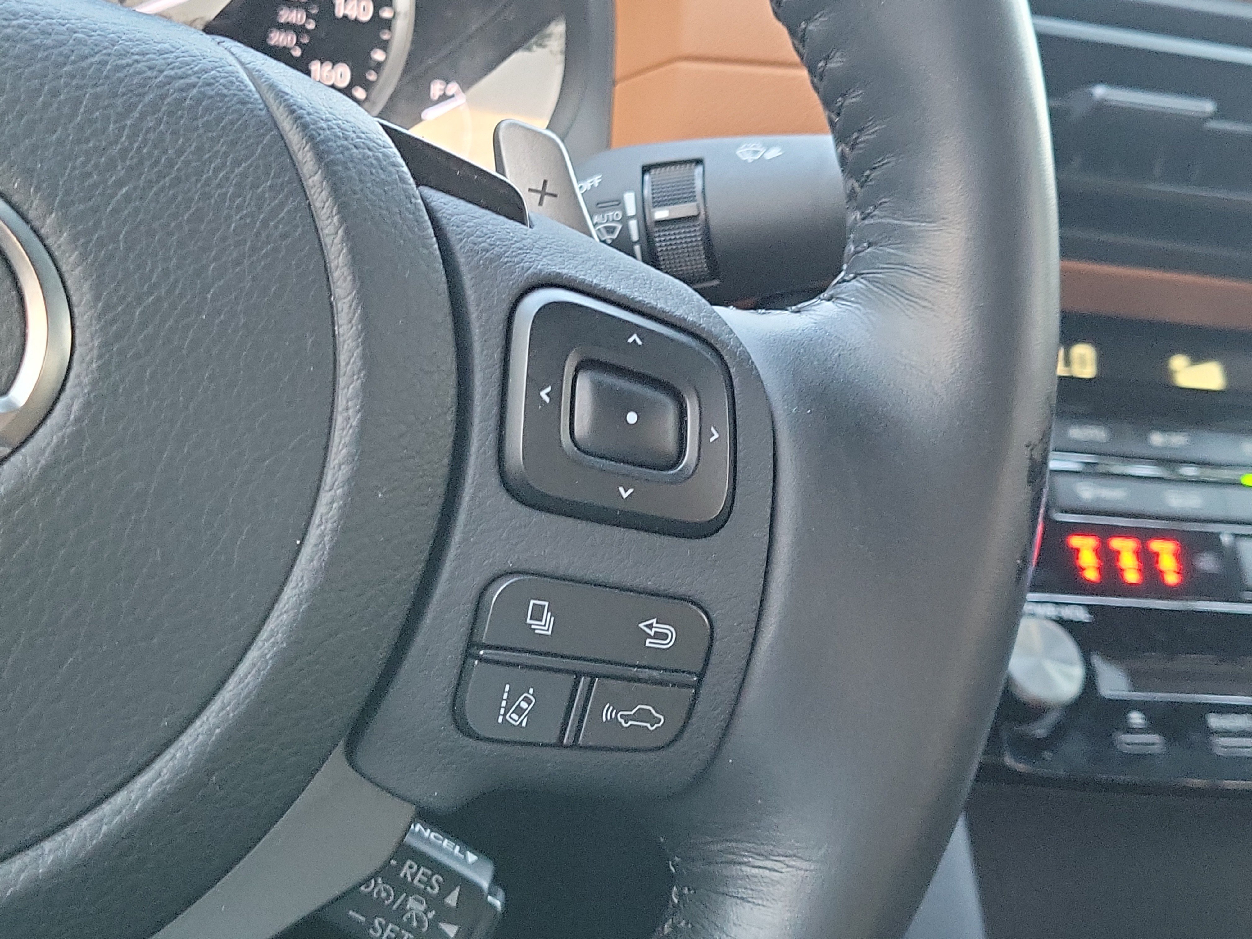 Used 2023 Lexus IS 300 w/ Comfort Package RWD image 20