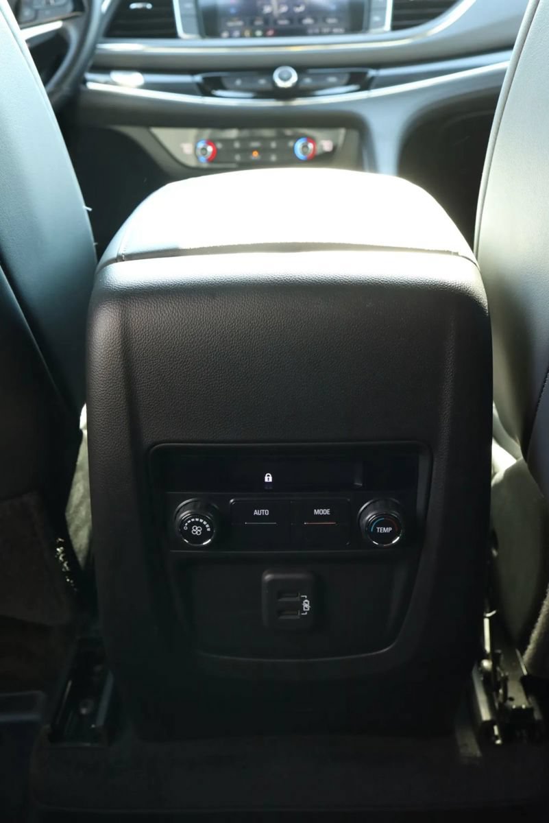 Used 2022 Buick Enclave Essence w/ Experience Buick Package AWD/4WD image 34
