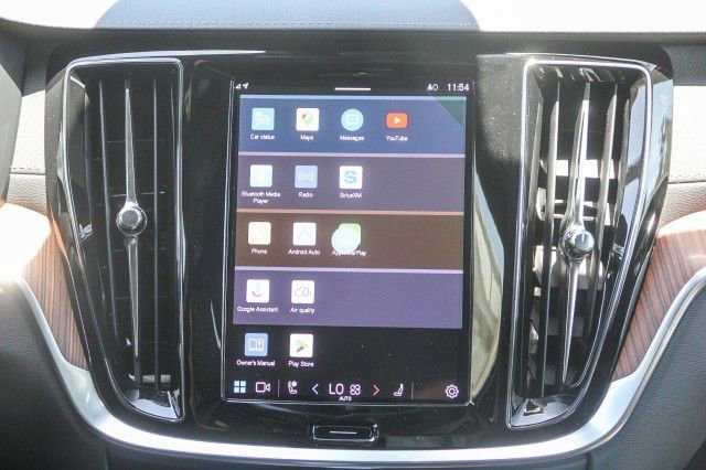 New 2025 Volvo V60 B5 Cross Country Ultra w/ Climate Package image 15