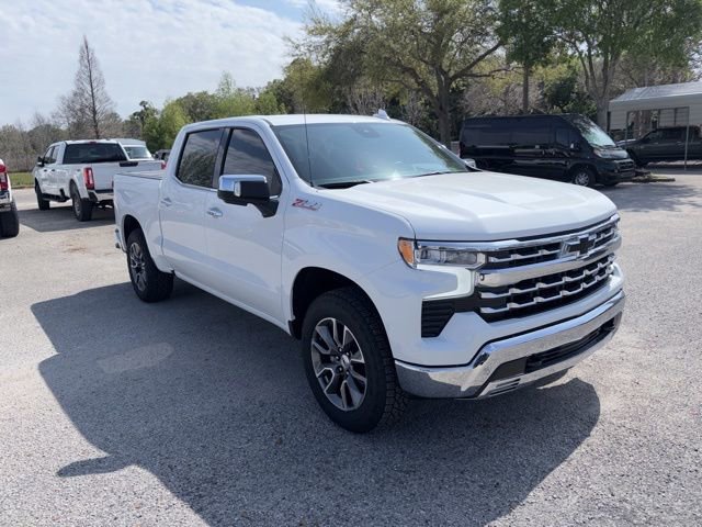 Used 2025 Chevrolet Silverado 1500 LTZ image 3
