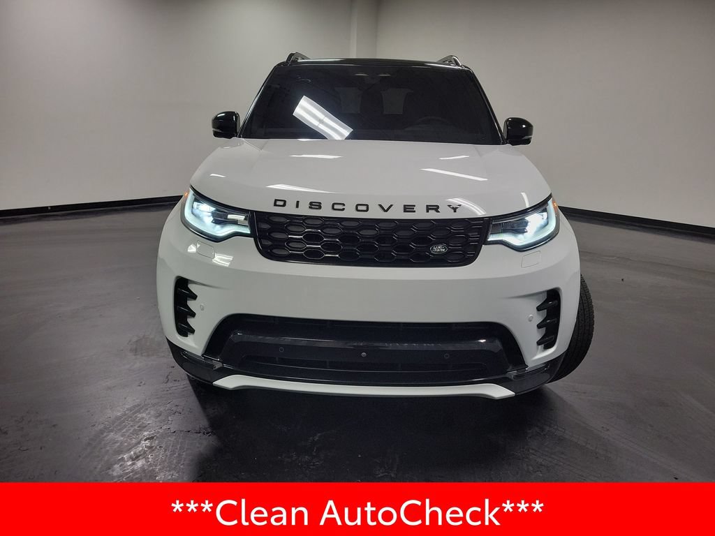 Used 2025 Land Rover Discovery Dynamic SE AWD/4WD image 3