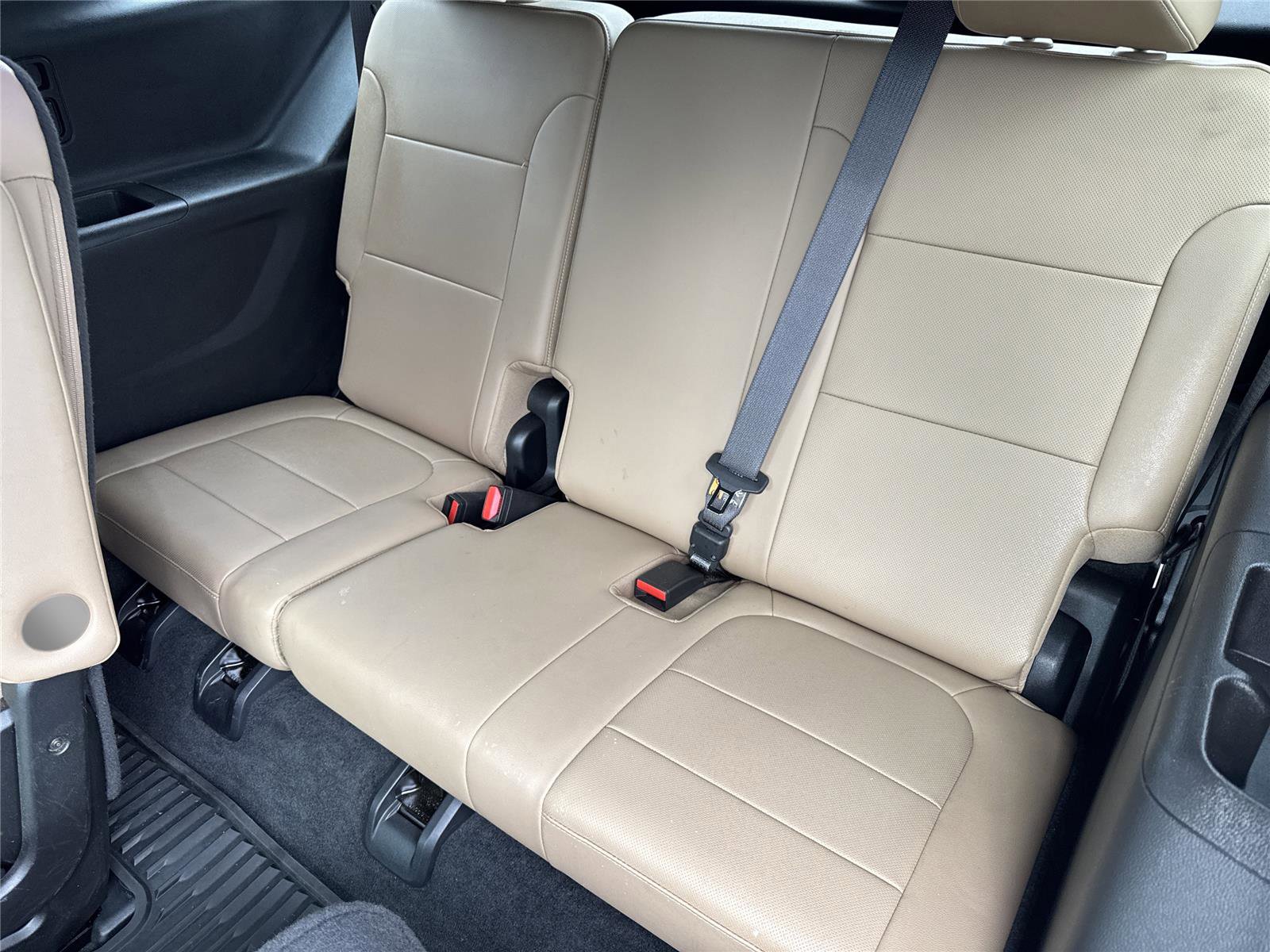 Used 2023 Chevrolet Traverse Premier image 31