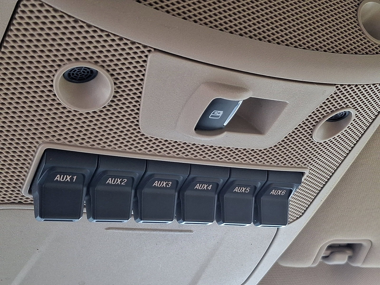 Used 2020 Ford F250 Lariat w/ Chrome Package image 27