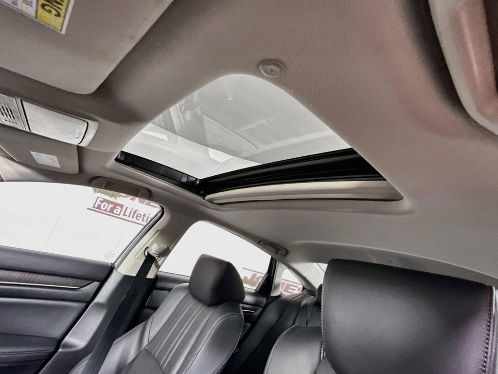 Used 2021 Honda Accord EX-L image 10