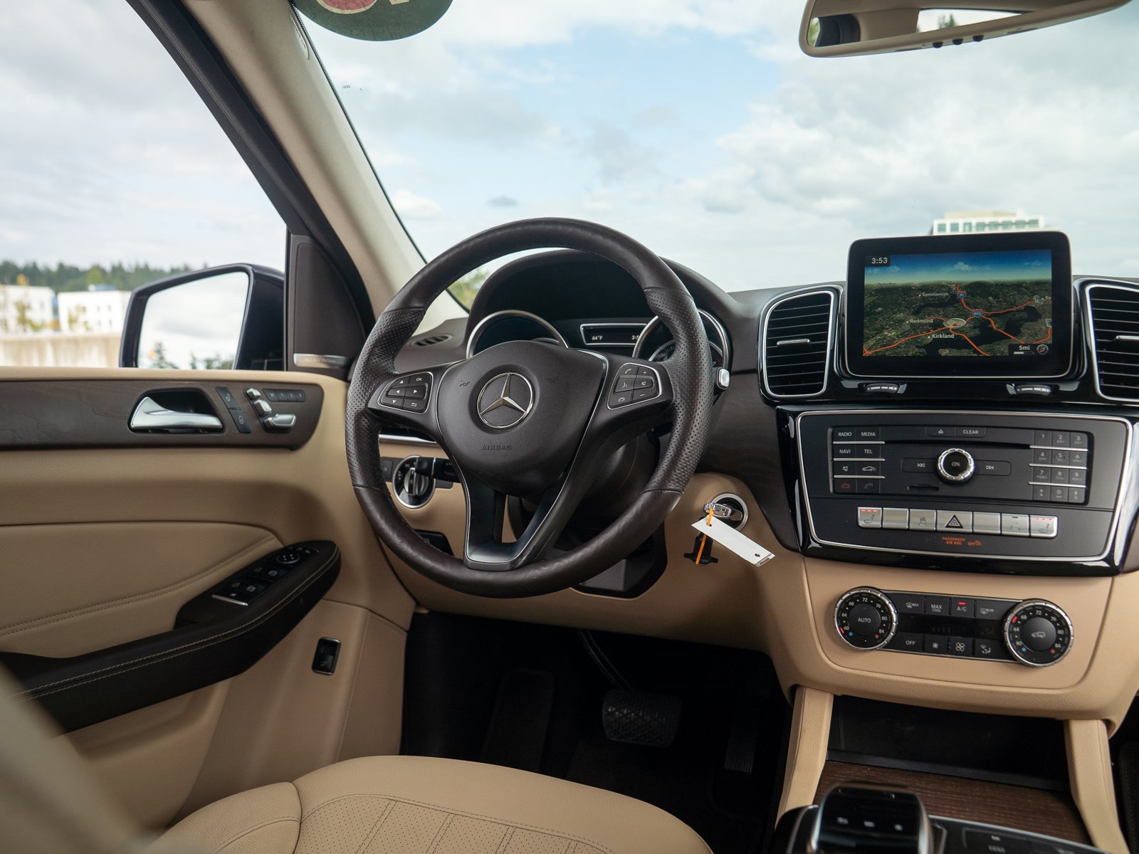 Used 2018 Mercedes-Benz GLE 350 4MATIC image 19