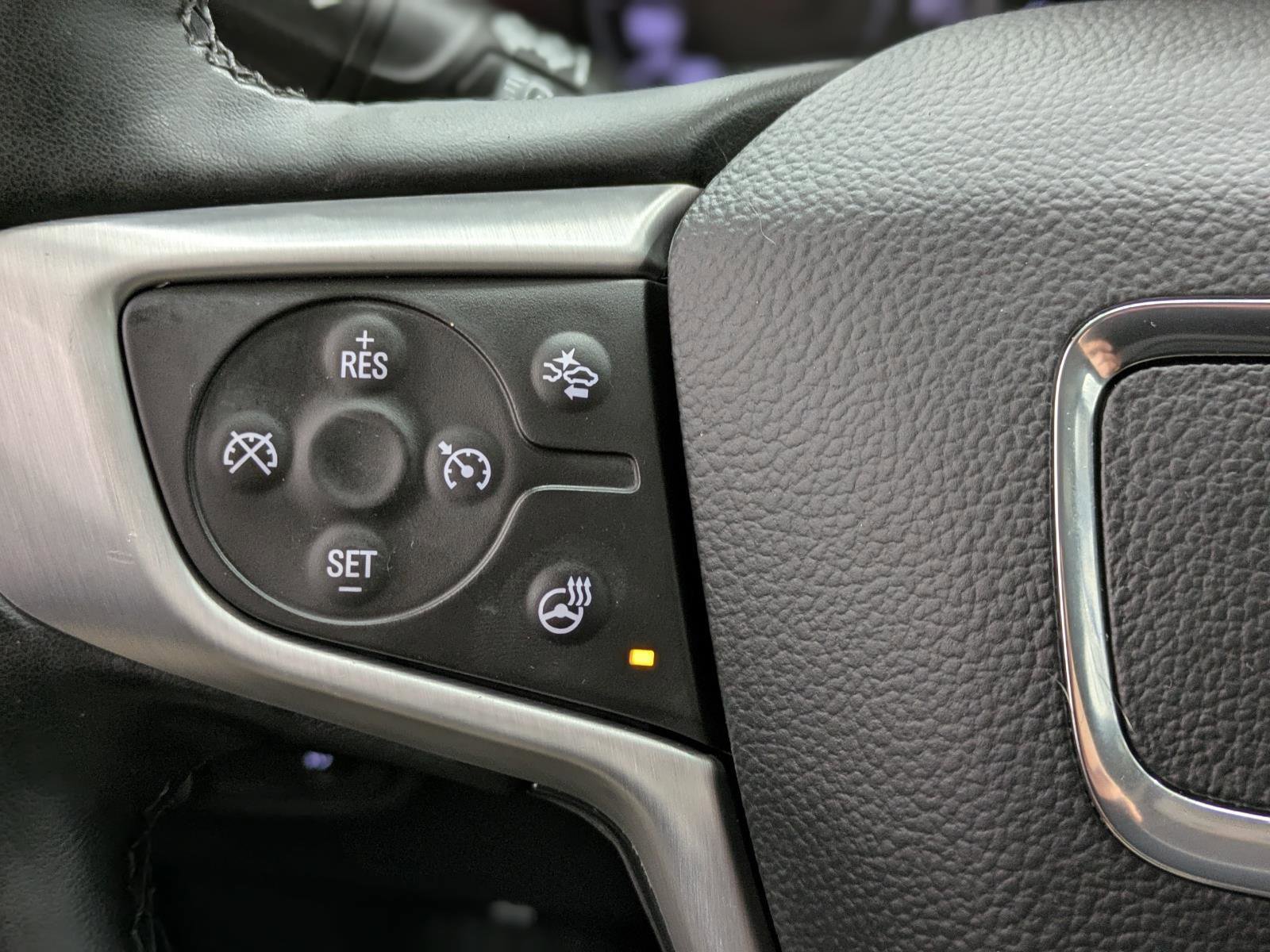 Used 2024 GMC Terrain SLT image 5