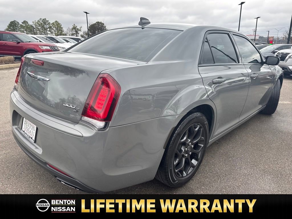 Used 2019 Chrysler 300 S image 8